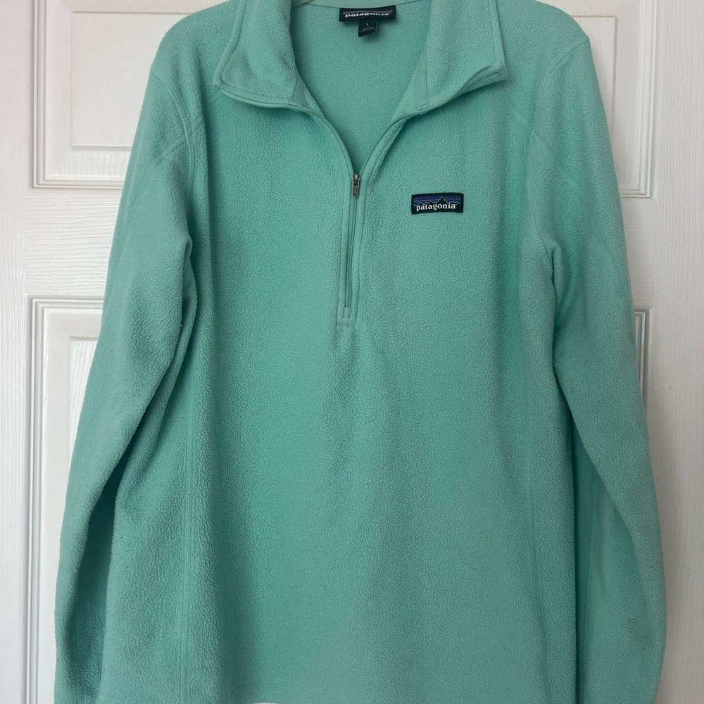 Patagonia Women's Light Green Fleece Pullover